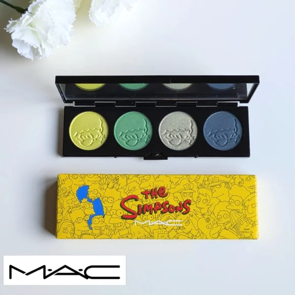Limited Edition MAC The Simpsons That Trillion Doll Eyeshadow Palette- NIB NEW